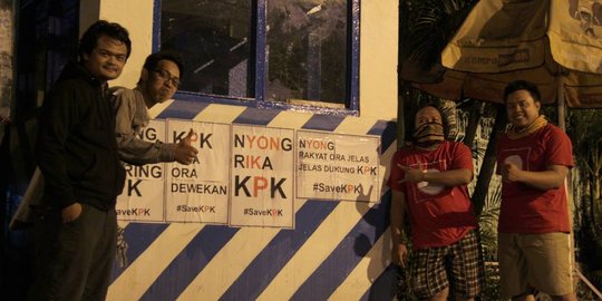 Lewat street art, pemuda Purbalingga suarakan #SaveKPK