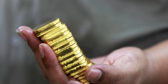 Harga emas Antam dibuka turun Rp 4 ribu, jadi Rp 555 ribu per gram