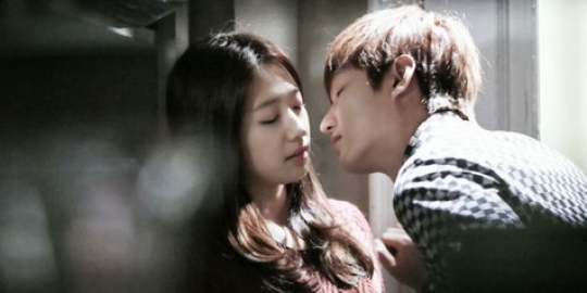 Romantis! Lee Min Ho ingin kisah cintanya bak drama Korea 