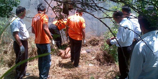 Mayat ditemukan di Pelabuhan Tanjung Emas Semarang dengan 9 tusukan