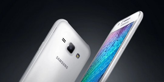 Samsung Galaxy J1 resmi dirilis, batal bawa prosesor 64-bit