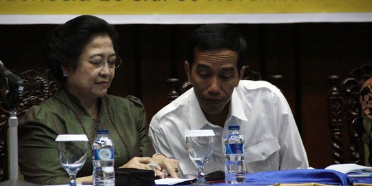 Ray Rangkuti cs endus ada pihak yang potong komunikasi Jokowi-Mega