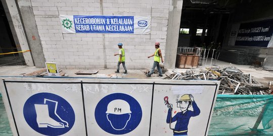 2 Buruh tewas tertimpa kaca saat bekerja di proyek pembangunan hotel