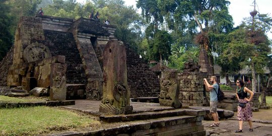 Rusak parah, Candi Sukuh akan dibongkar dan direkonstruksi