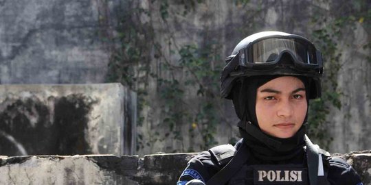 bripda nina ingin jadi anggota brimob rev1