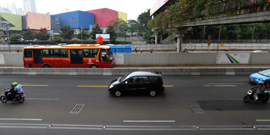 Ahok: Mobil boleh lewat busway itu pikiran orang kaya kurang ajar!