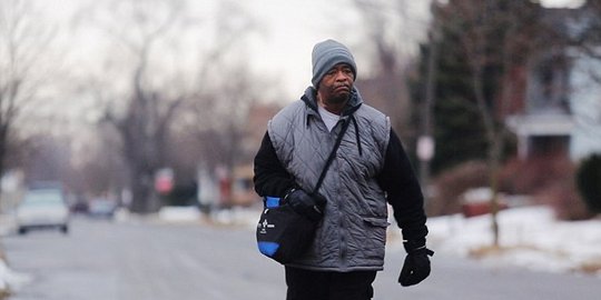 Pria Amerika pergi kerja jalan kaki 33 kilometer tiap hari