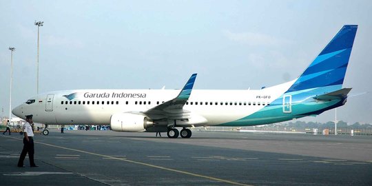 Pesawat Garuda tergelincir saat mendarat di Bandara Lombok