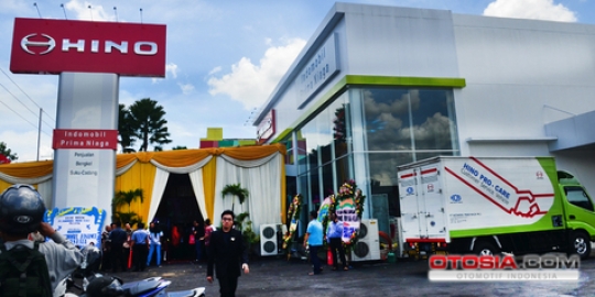 Hino buka dealer di Malang dan berikan service gratis