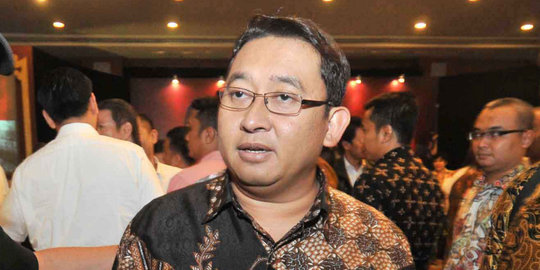 Fadli Zon: Selesaikan KPK vs Polri, Jokowi jangan nunggu wangsit