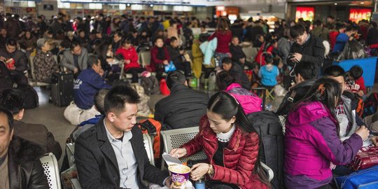 Jelang Tahun Kambing, warga China mulai bondong-bondong mudik Imlek