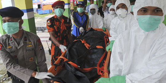 Korban AirAsia teridentifikasi dari DNA yang tertinggal di sisir