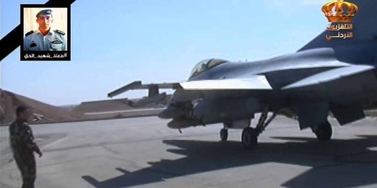 dua jet tempur canggih serang isis rev4