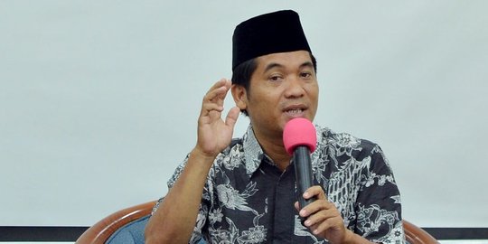 Soal KPK vs Polri, Ray Rangkuti sebut Jokowi sedang konflik batin