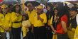 'Srikandi' Partai Golkar goyang bersama di Car Free Day