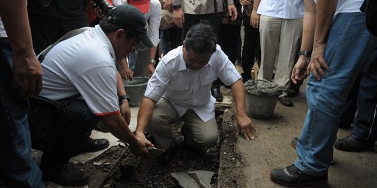 Prabowo letakkan batu pertama pembangunan kantor DPD Gerindra DKI