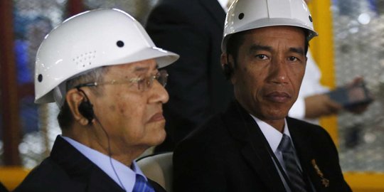 Sinyal-sinyal produsen Esemka cemburu Jokowi lirik Proton