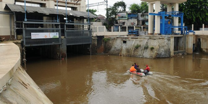  Pintu  air Karet siaga 1 Tanah  Abang  Muara Angke 