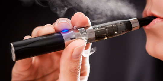 Rokok elektrik ternyata sama beracunnya dengan rokok biasa!