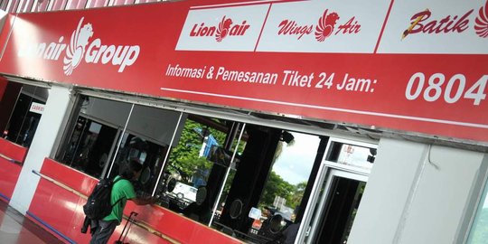 kereta sudah pakai mesin pesawat masih loket rev1