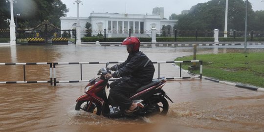 Fadli Zon: Ahok kampungan salahkan PLN soal banjir