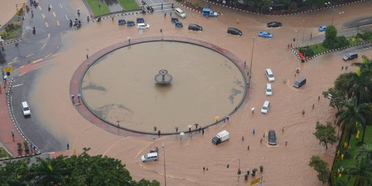 Jakarta masih banjir, 5 koridor Transjakarta tak beroperasi