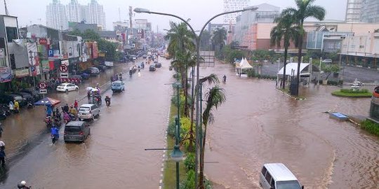 Kelapa Gading kebanjiran, Ahok salahkan pemprov terdahulu