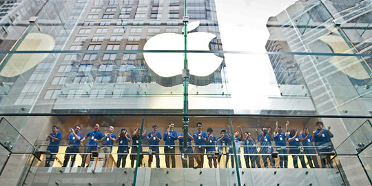 Apple dituding tak manusiawi menggaji buruh pabriknya