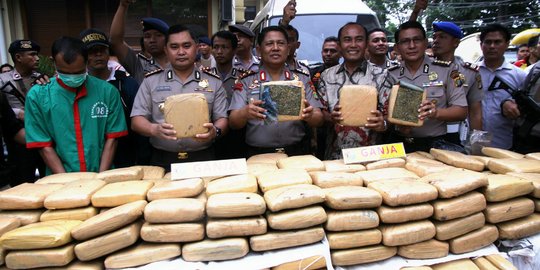 Polres Jakbar gagalkan peredaran 2 ton ganja lintas Sumatera-Jakarta