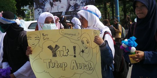 Tolak Valentine, mahasiswa & pelajar Banten blokir jalan