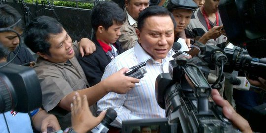 Feriyani Lim & Hendropriyono mangkir dari panggilan Komisi III DPR