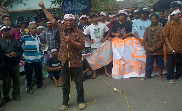 warga lereng merapi tolak penambangan pasir