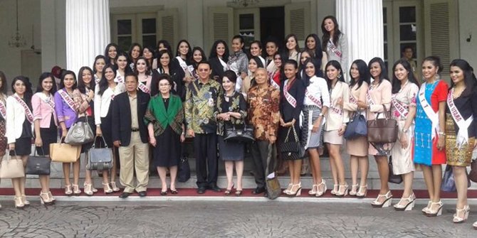 Ahok beri pembekalan kontestan puteri Indonesia