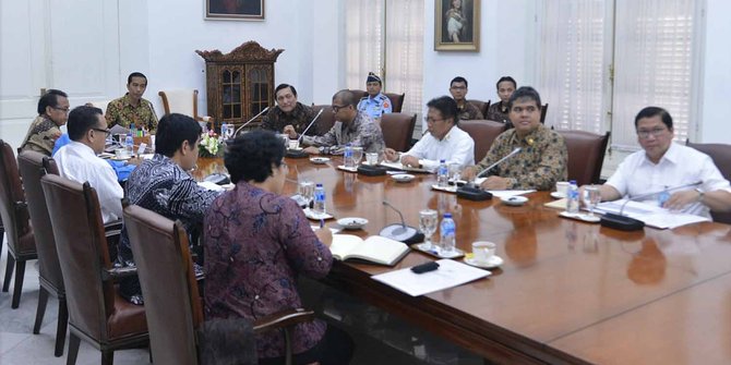 Jokowi gelar rapat persiapan Konferensi Asia-Afrika di Istana Bogor