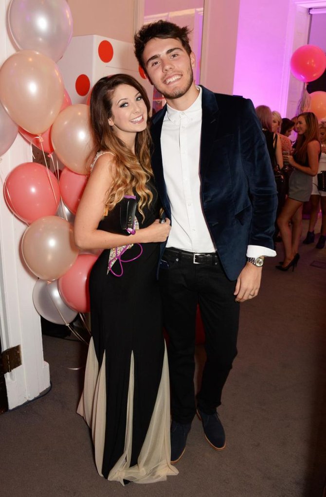 zoella dan pacarnya alfie deyes