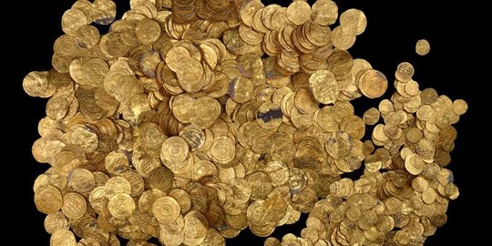 Menakjubkan, ribuan emas kuno ditemukan di dasar laut Israel