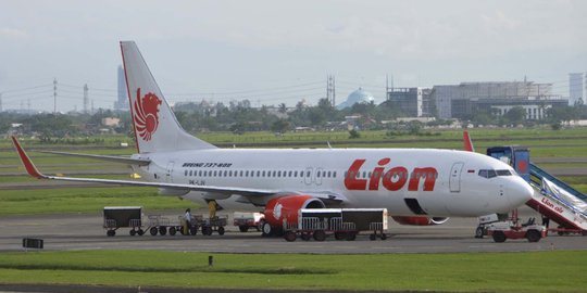 Duit pas-pasan,Edi rela nunggu seharian Lion Air demi jumpa keluarga