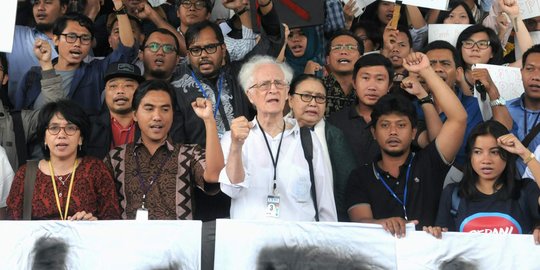 Romo Benny sebut Jokowi tak berupaya hentikan kriminalisasi KPK