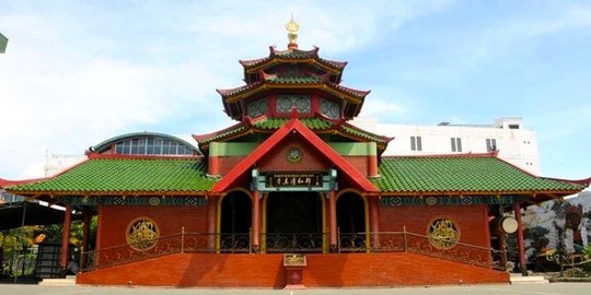 cheng ho di surabaya rev1