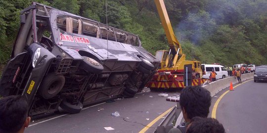 Jasa Raharja serahkan santunan kecelakaan bus sang engon