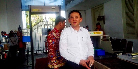 Ahok: Ternyata ruang kerja Menaker lebih bagus dari gubernur