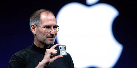 Ini aksi Tim Cook peringati ultah ke-60 Steve Jobs