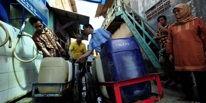 Kebasahan tanpa payung hukum