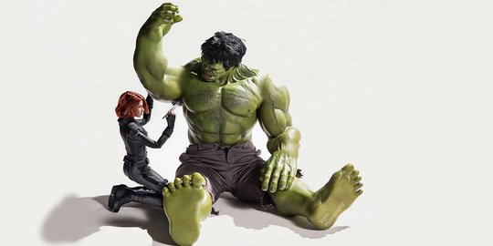 Kocak, pria asal Medan buat Black Widow cabuti bulu ketiak Hulk