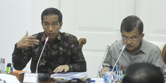 Jokowi ajak Djarot, Aher dan Pakde Karwo benahi transportasi massal