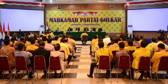 Perlawanan kubu Ical tolak munas gabungan Golkar