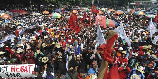Protes Menteri Susi, ribuan nelayan demonstrasi di depan Istana