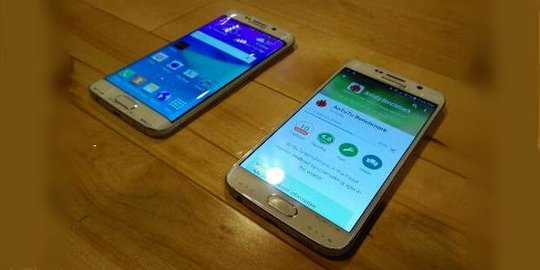 Samsung Galaxy S6 dan S6 Edge tampil sejajar