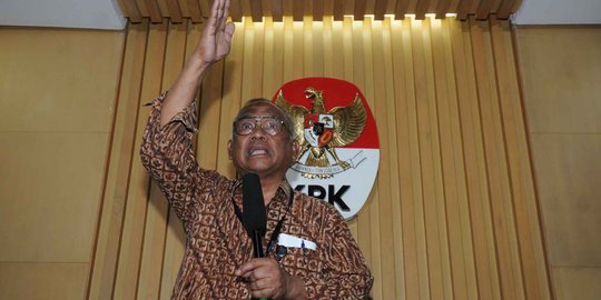 Persilakan tersangka korupsi praperadilan, Ruki panen kritik