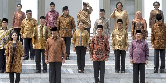 Relawan tak rela, Jokowi-JK baru 6 bulan sudah diterpa isu reshuffle